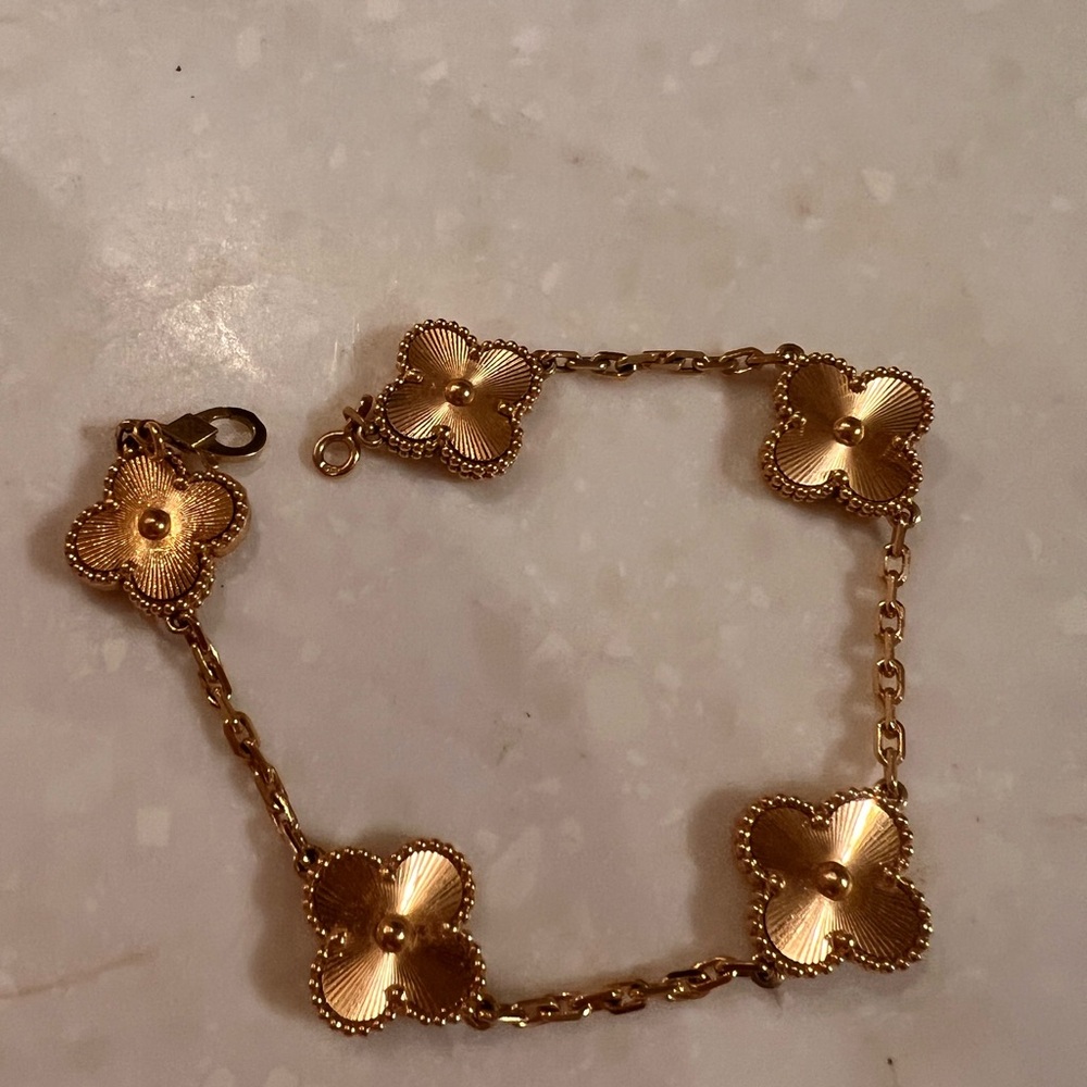 COPY - Authentic Van cleef & arpels vintage Alhambra bracelet 
5 motifs